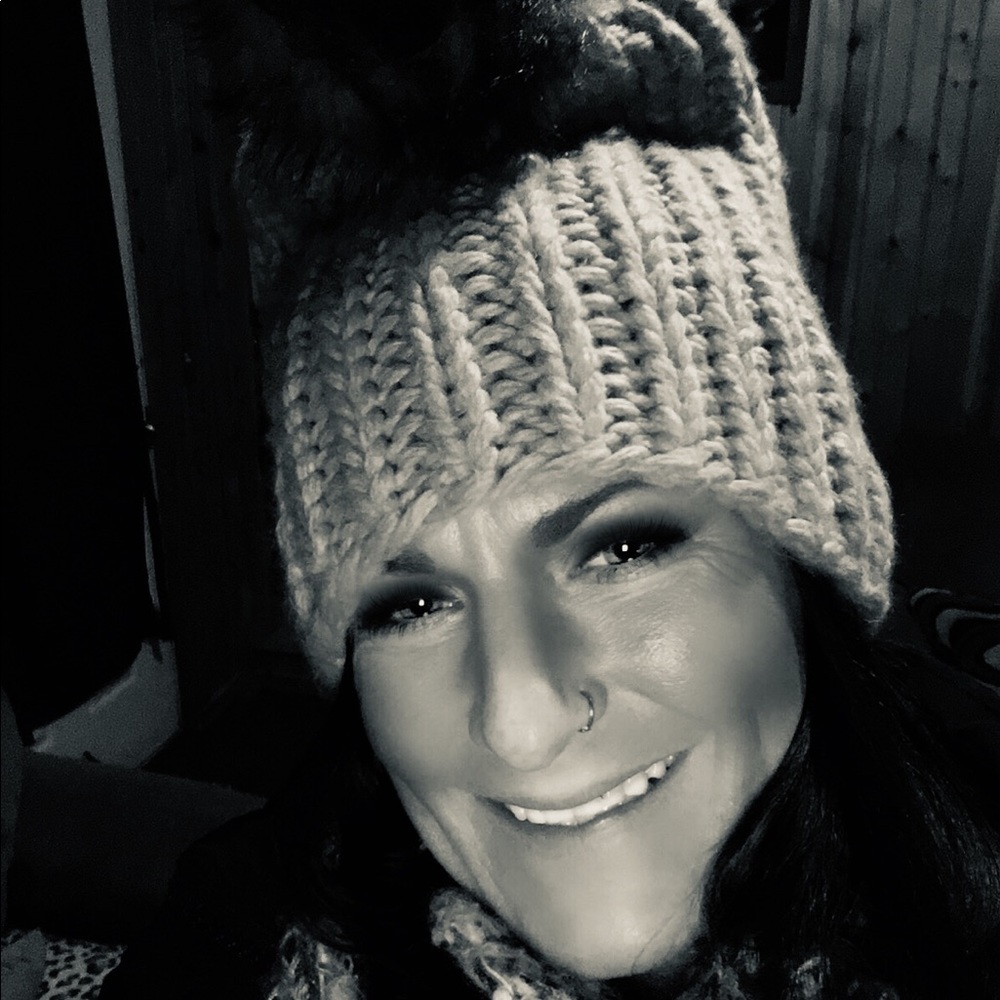 Meet your Posher, Casey